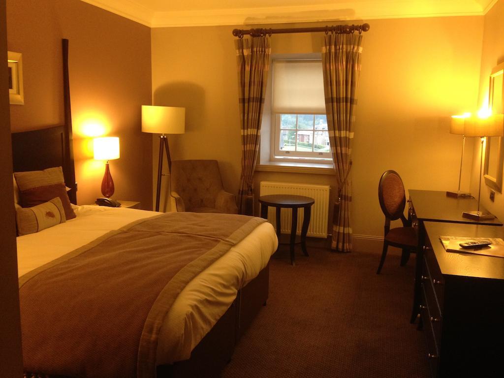 Dumfries Arms Hotel Cumnock Rom bilde